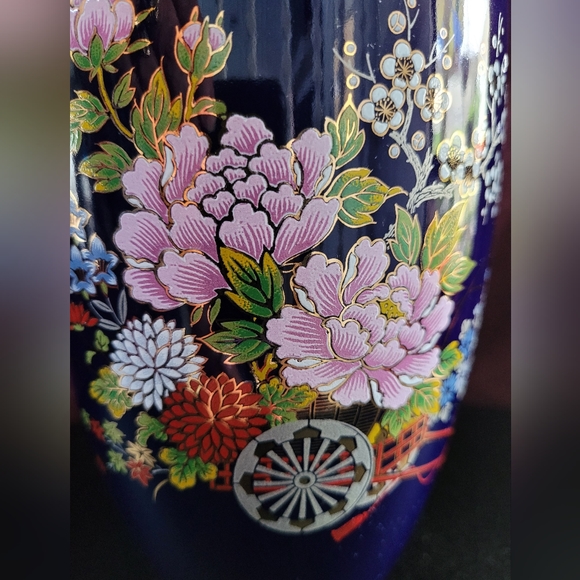 Cobalt Blue Kutani Vase, Japanese Rickshaw, Decorative Flower cart 12.5" - Picture 7 of 12
